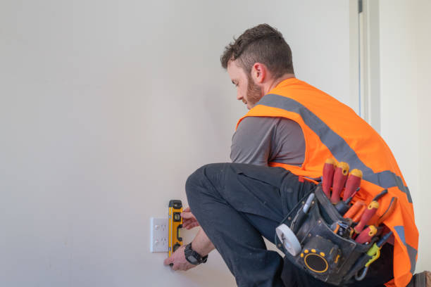 Best Local Electrician Companies  in Como, WI
